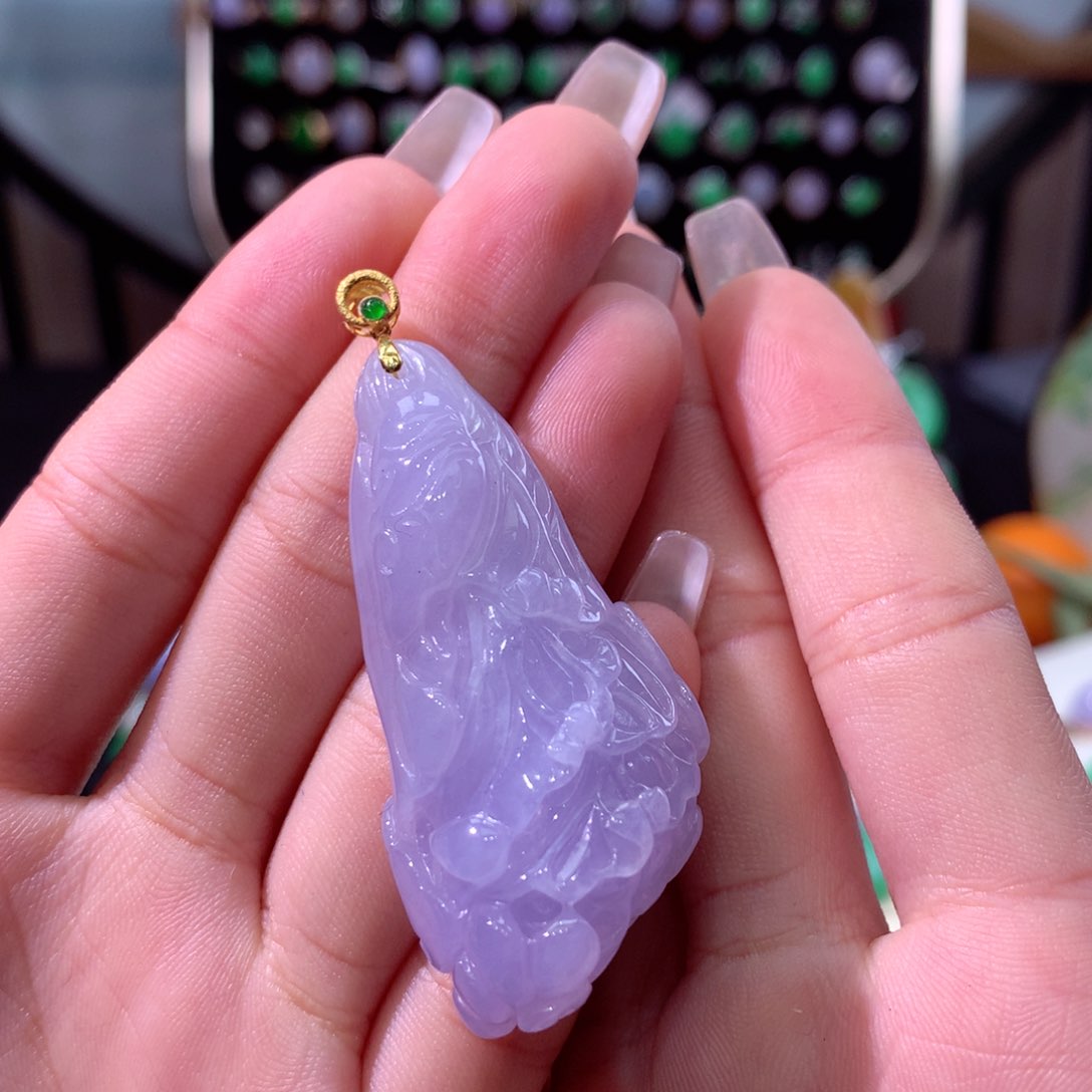 翡翠颈饰18K金镶嵌翡翠