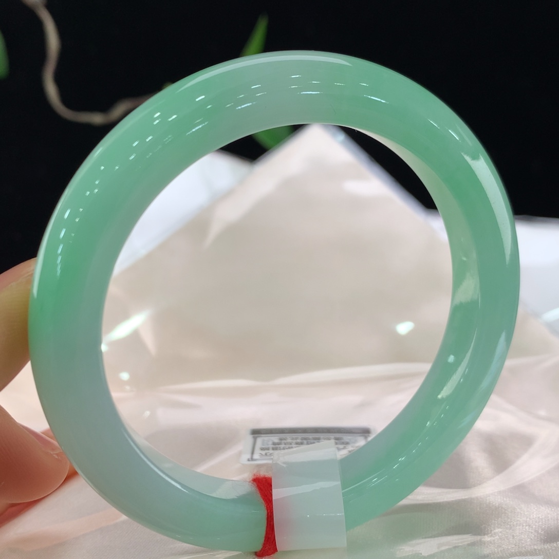 翡翠手镯未镶嵌111-1004