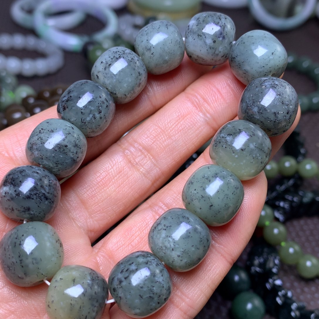 未镶嵌手链和田玉