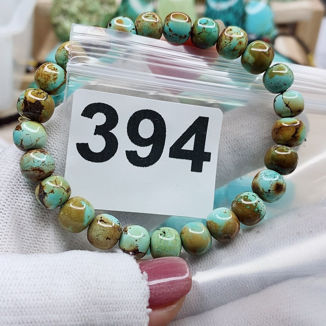 绿松石颈饰未镶嵌