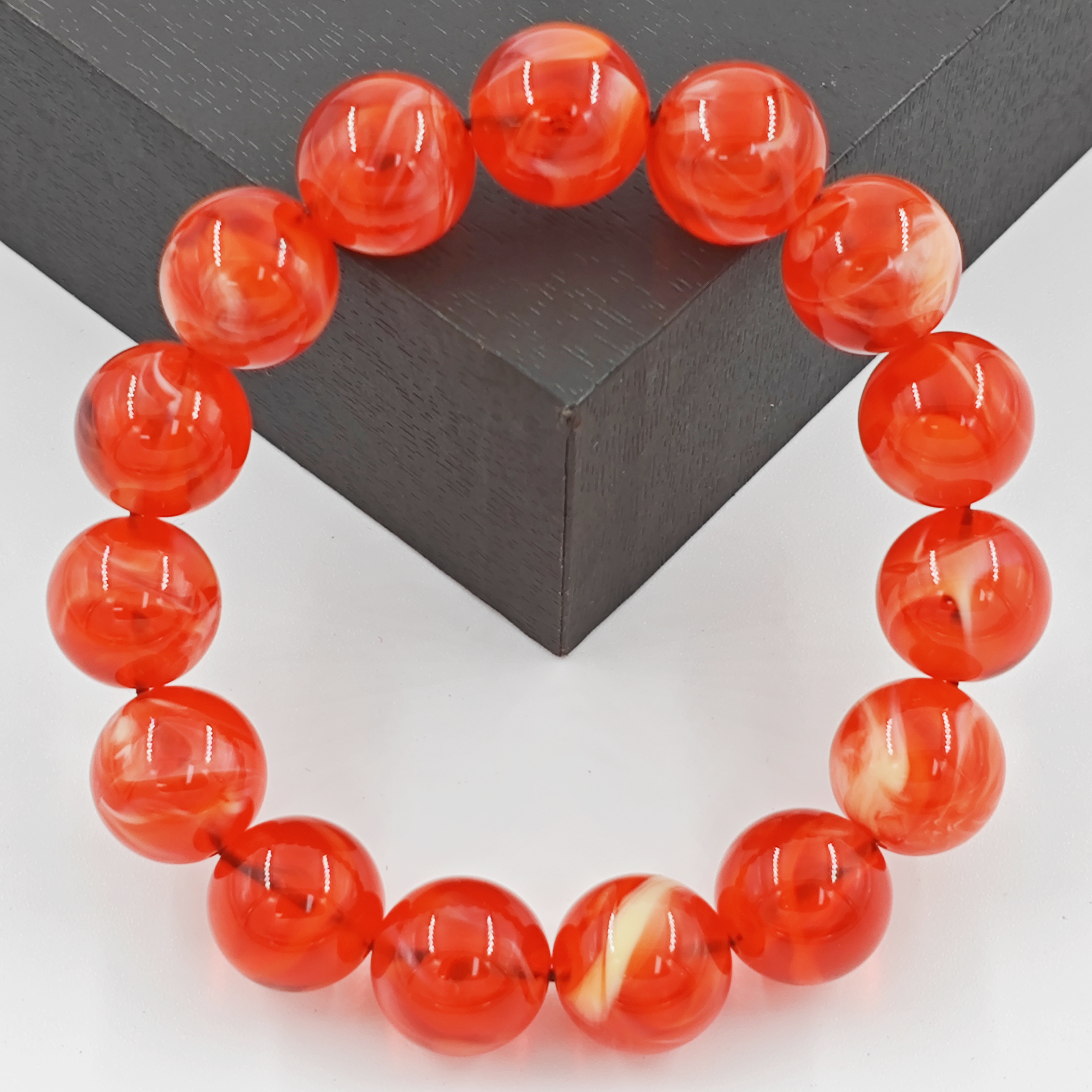 G114气质百搭精美经典火焰红树脂手链手串