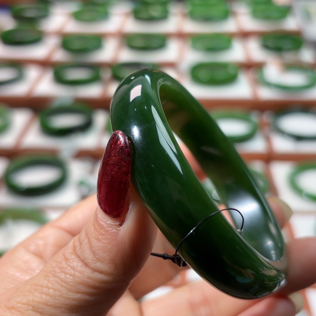 未镶嵌手镯和田玉（碧玉）用****7