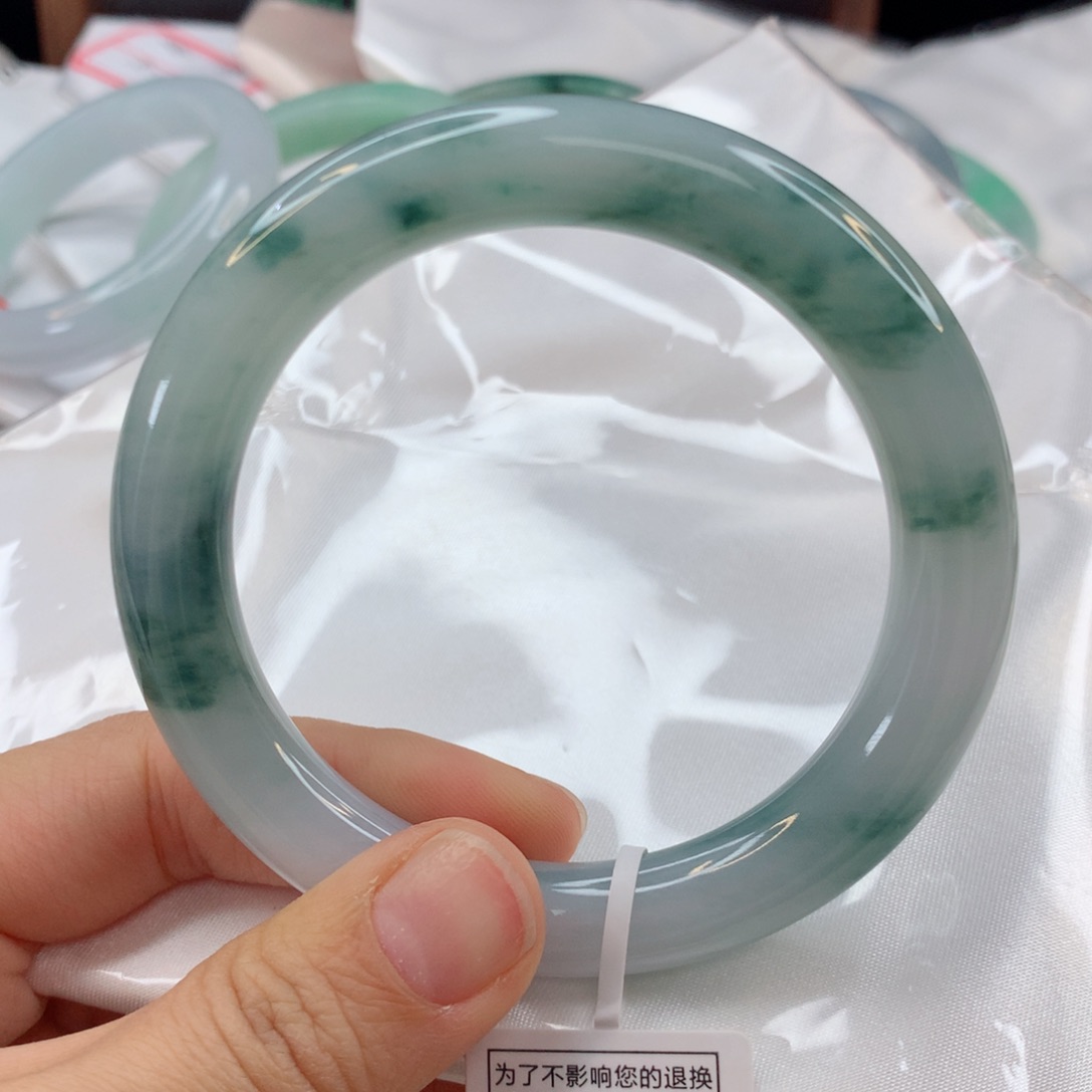 翡翠未镶嵌手镯圆条56