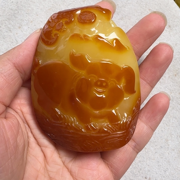 蜜蜡未镶嵌珠宝奇石