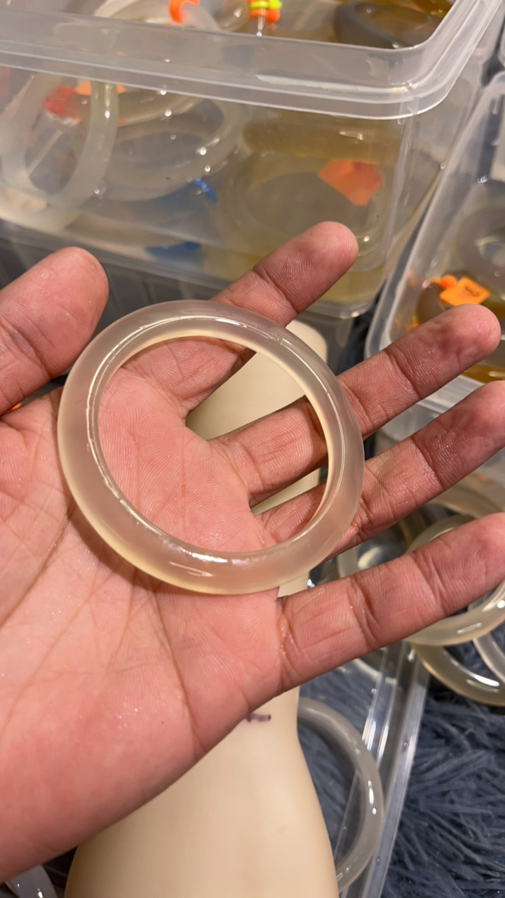 天然玛瑙马料香槟玉髓