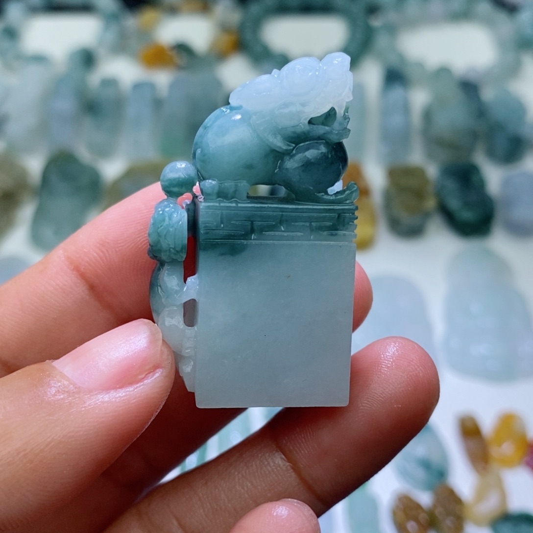 定制翡翠未镶嵌毛货印章