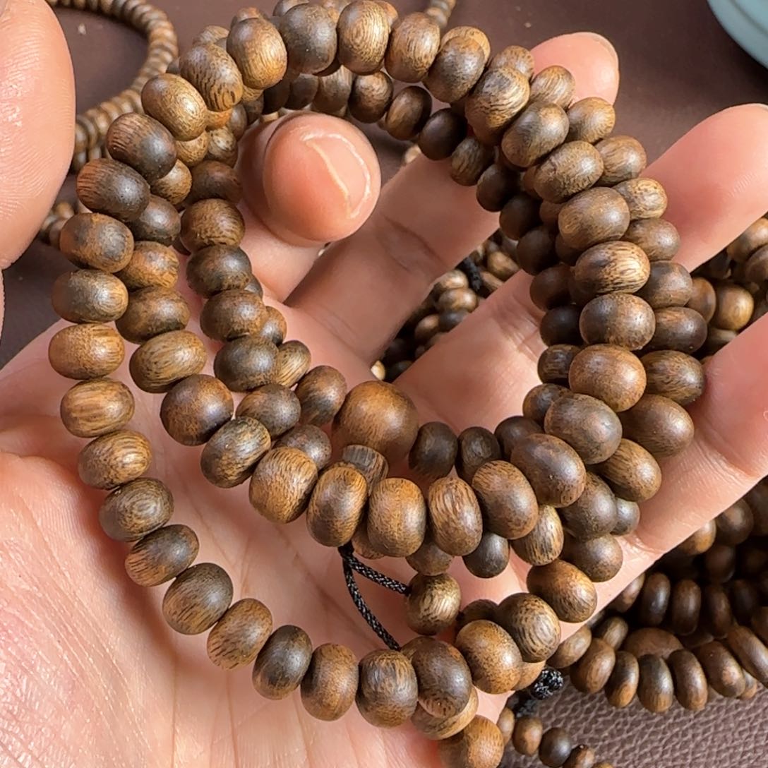 沉香手串奇楠金沙叶算盘珠31.6克，0.9