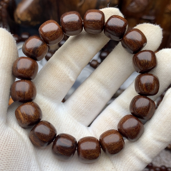 贡木巴布亚12/13琥珀星空