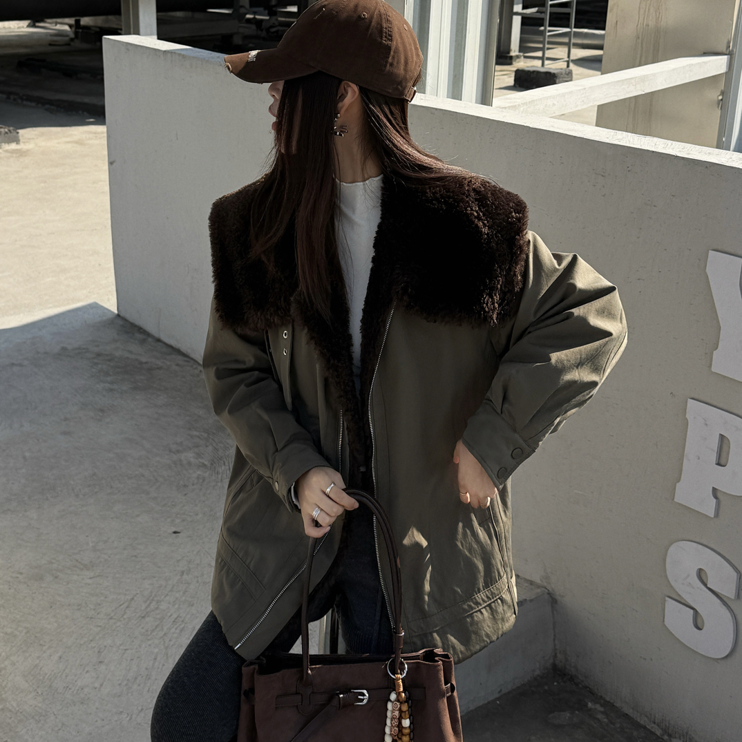 『婷老板』新款、韩版大翻领毛毛百搭羽绒外套888-89