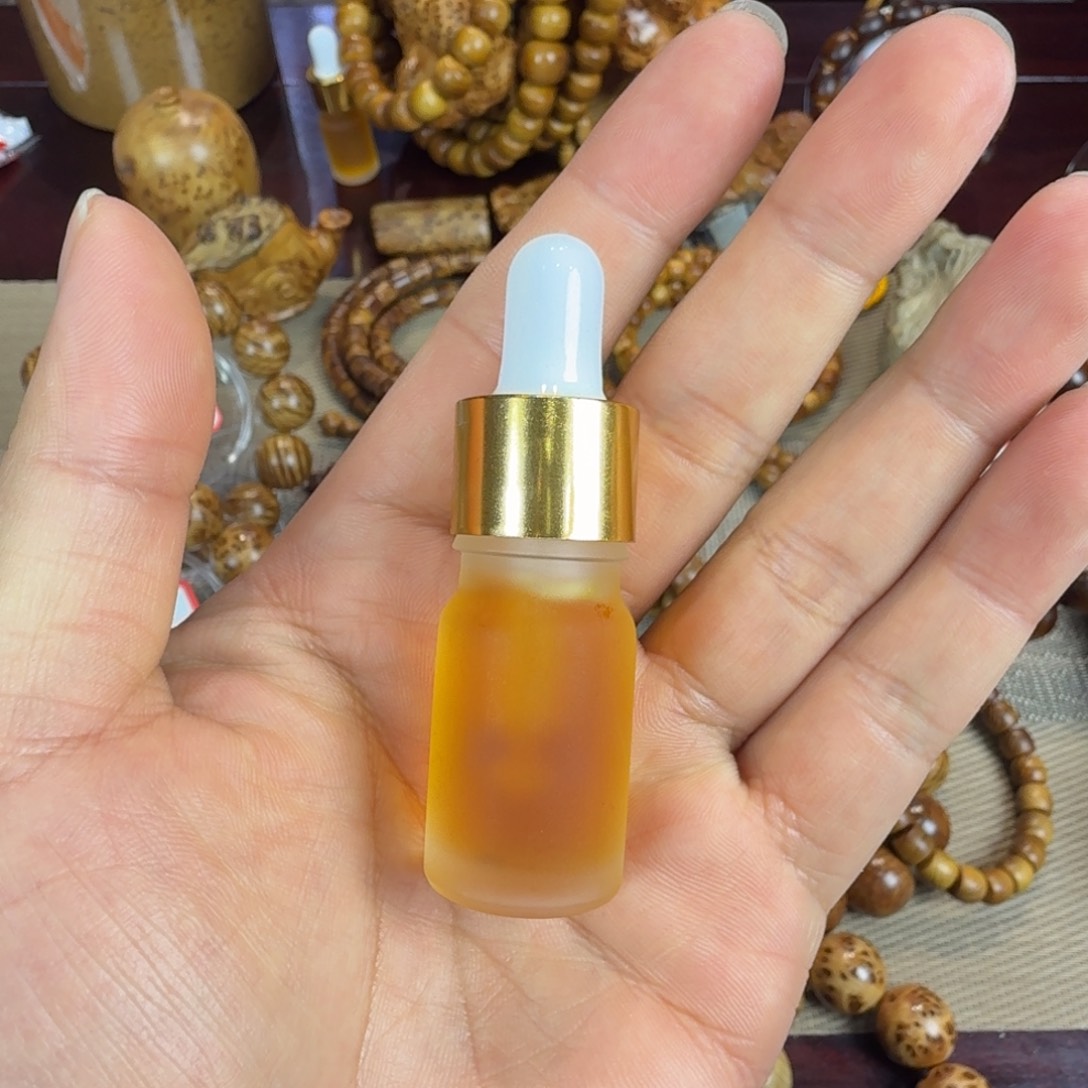 柏木（崖柏）5ml太行陈化崖柏精油超临界萃取瘤疤龙胆料提取