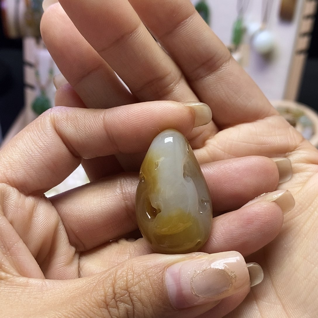 颈饰未镶嵌和田玉皮*丘