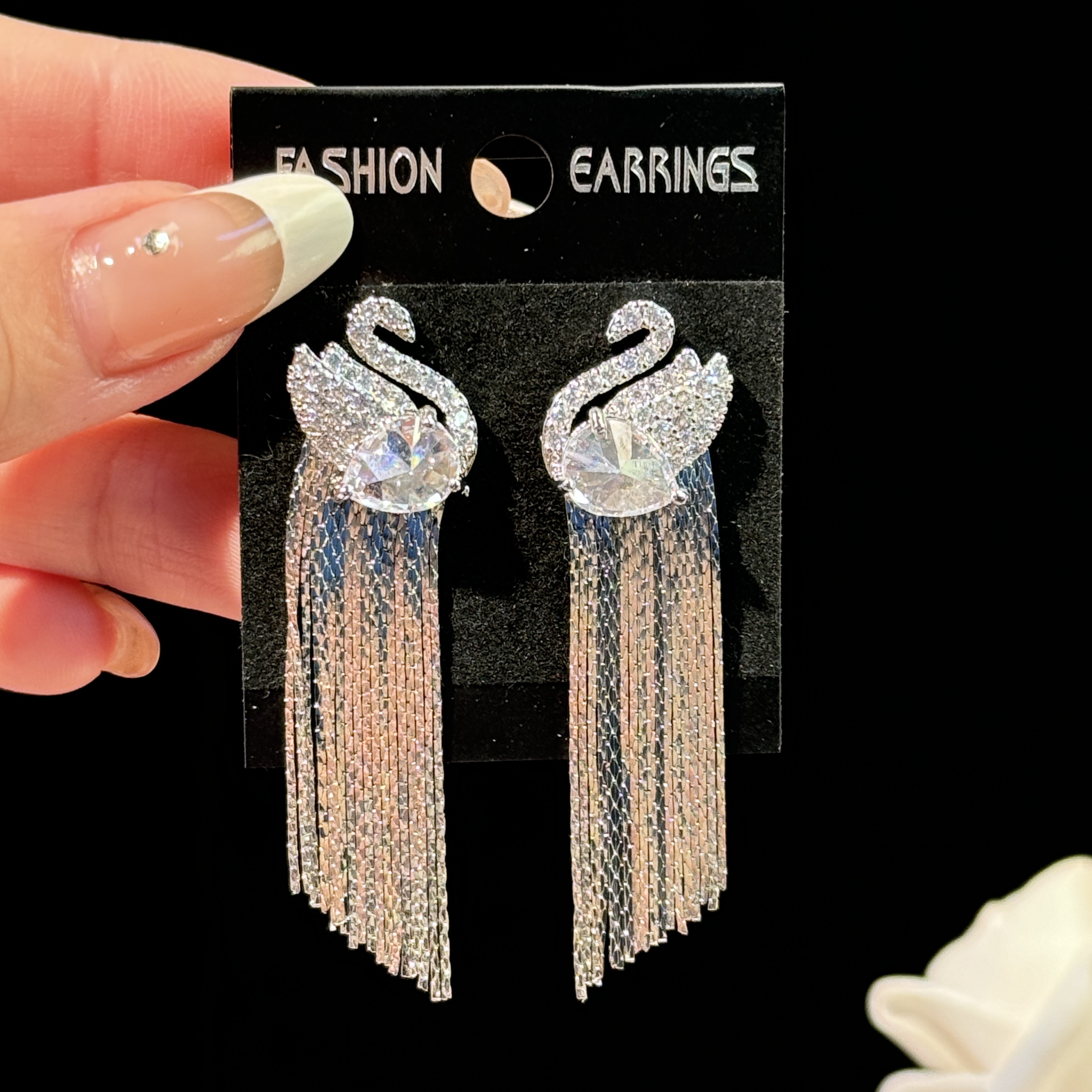 铜合金耳饰 天鹅】超闪锆石天鹅长款流苏耳环气质轻奢时尚精美耳钉