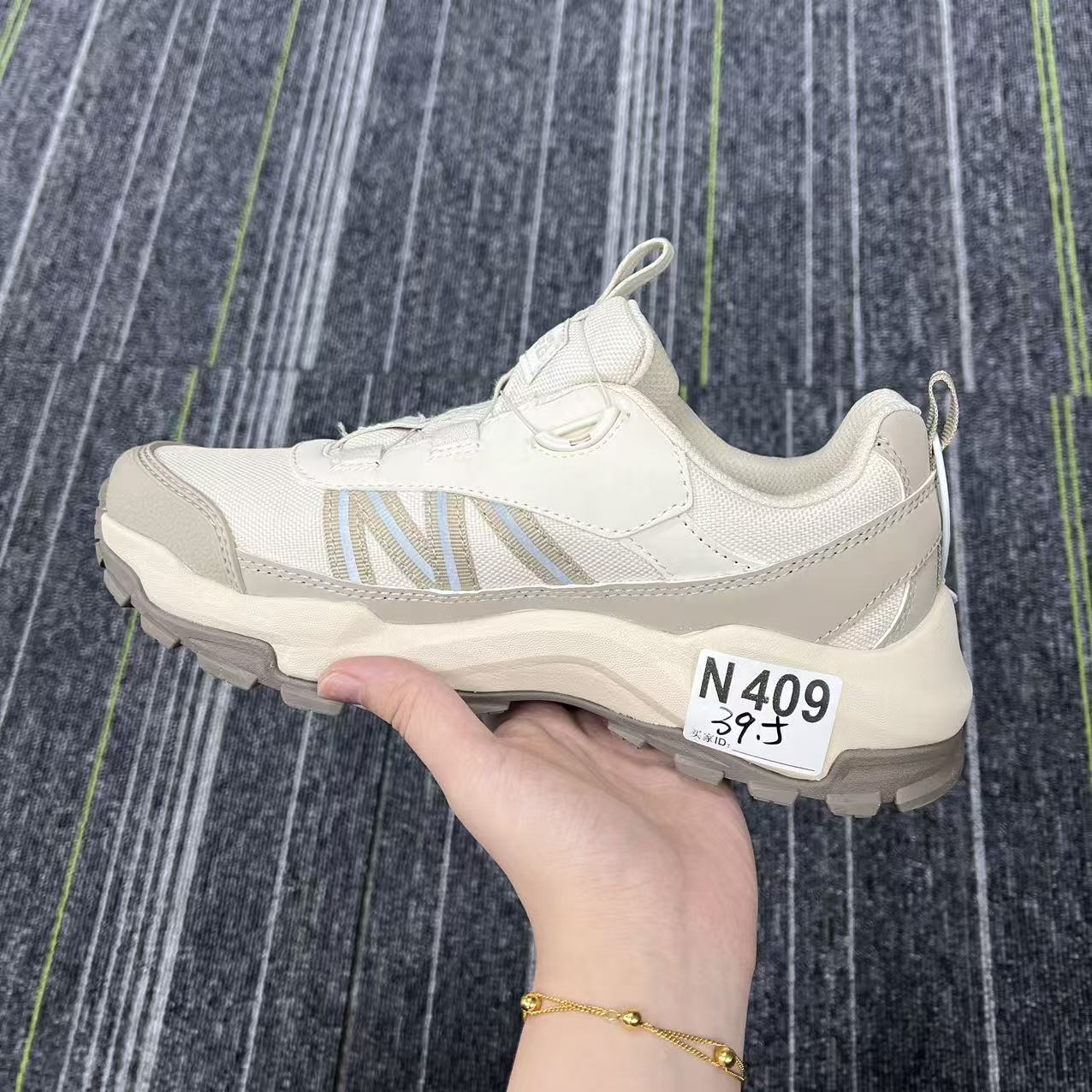 3-新款户外运动百搭休闲鞋 N409