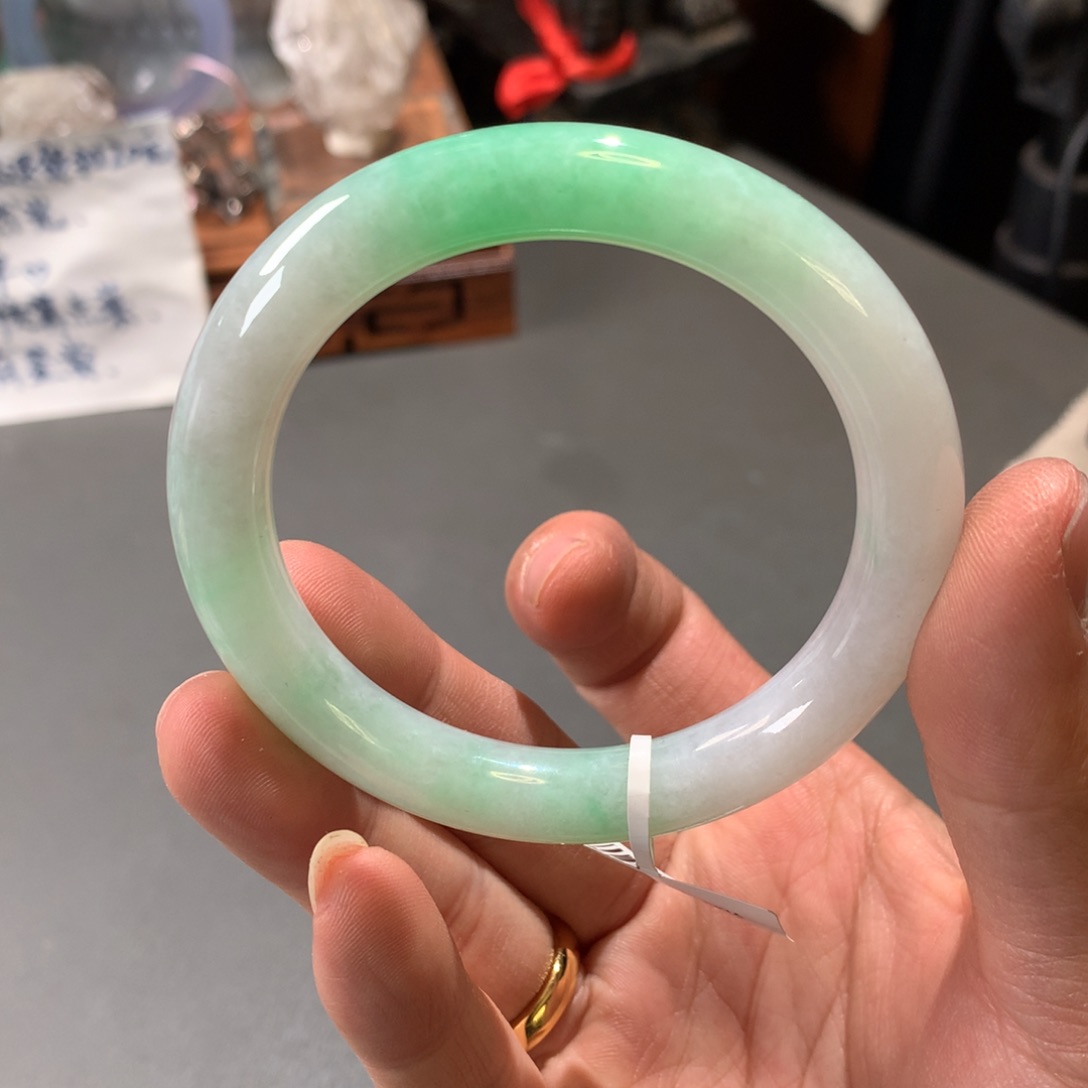 翡翠手镯未镶嵌54.5圆条