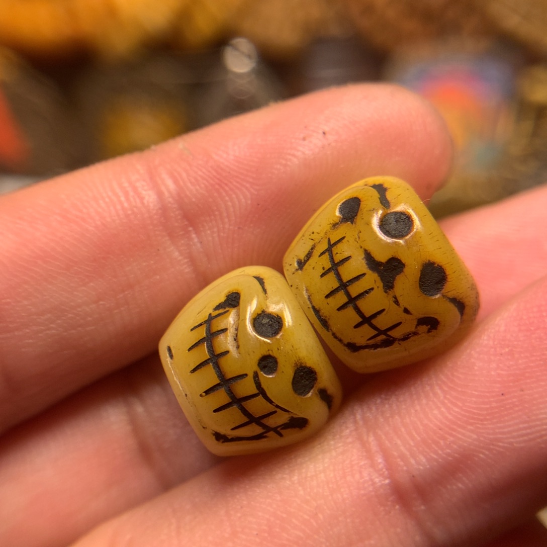 泥塑娘啦擦擦骰子