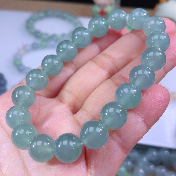 翡翠手链未镶嵌翡翠