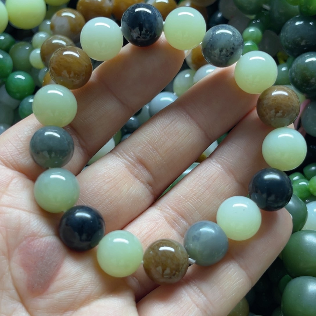 和田玉手链未镶嵌多样性