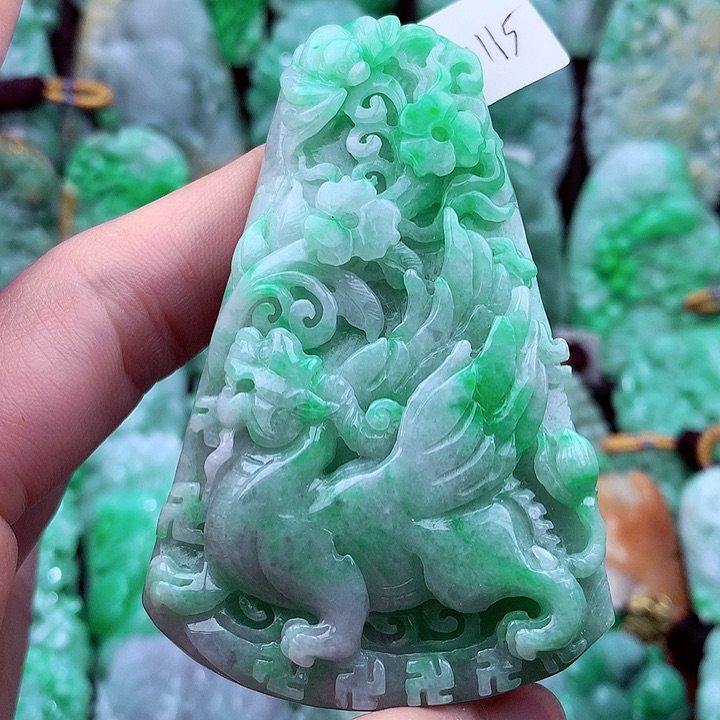 翡翠吊坠(不含链)未镶嵌