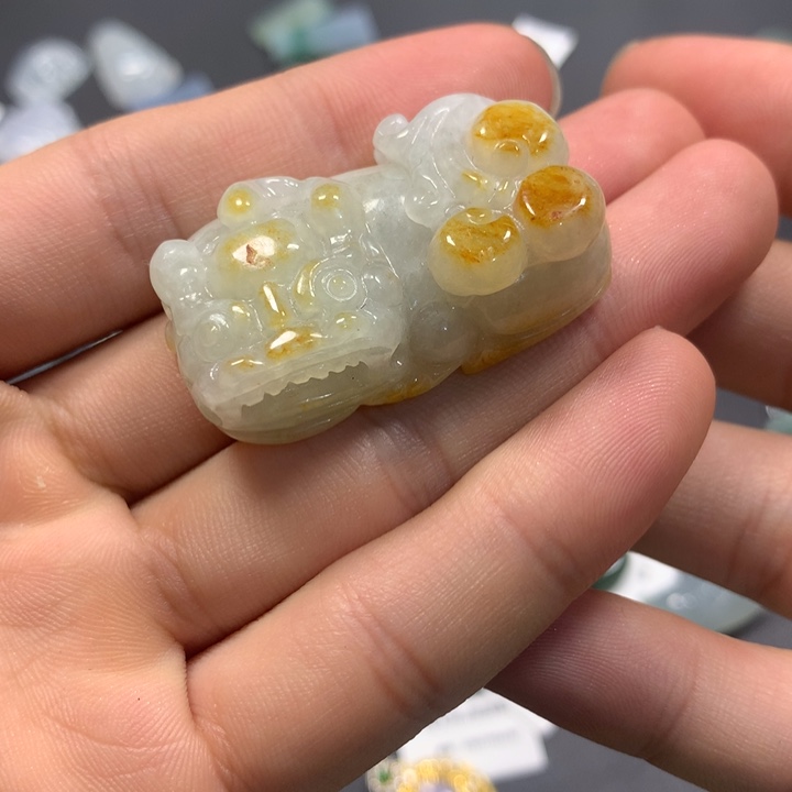 翡翠裸石翡翠首饰