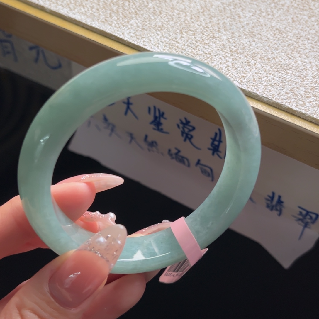 翡翠未镶嵌手镯手镯