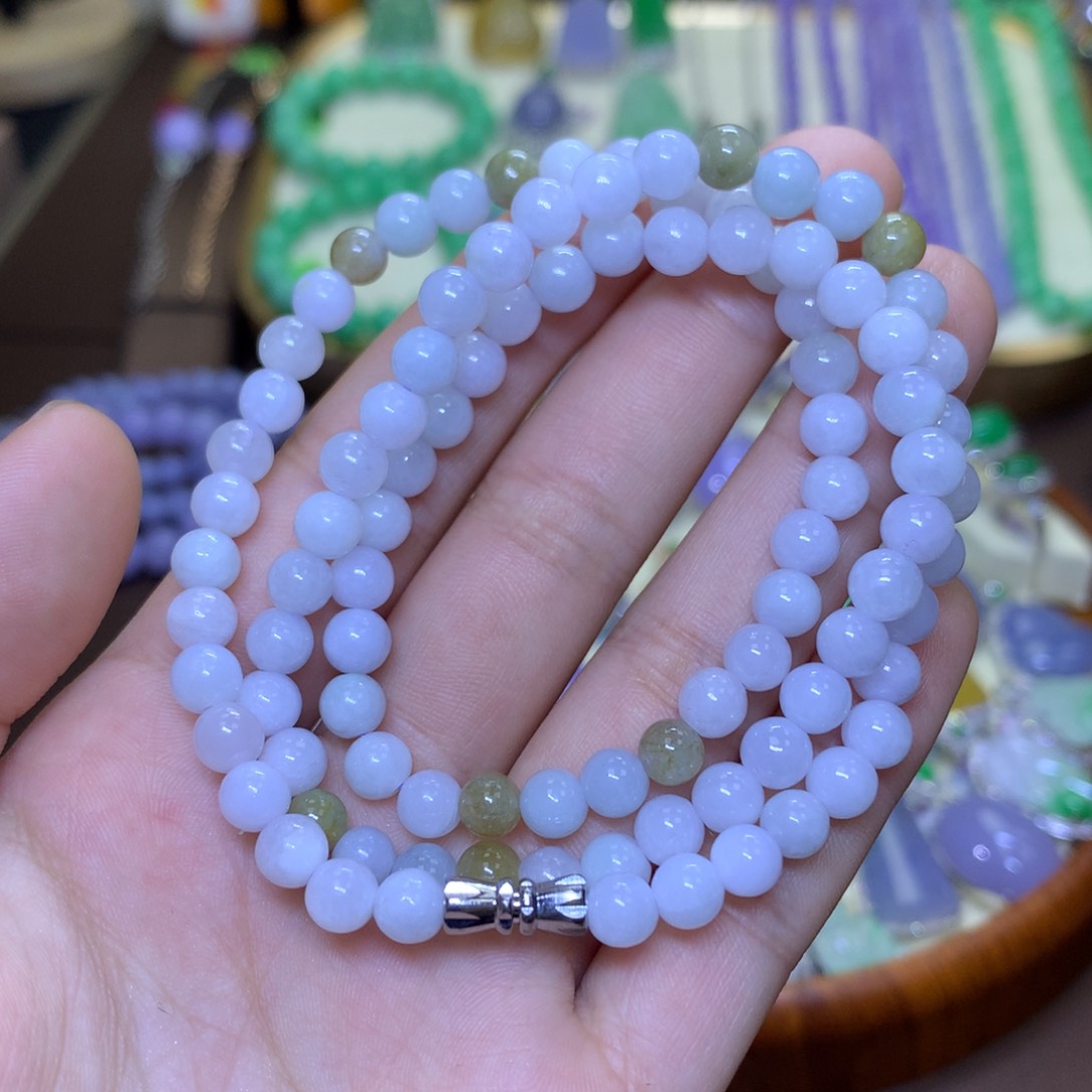 翡翠颈饰未镶嵌翡翠（返）