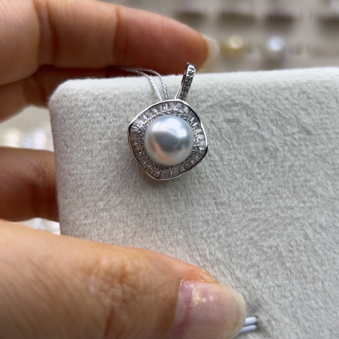 颈饰银S925镶嵌海水珍珠9.9mm澳白正圆方糖万能扣