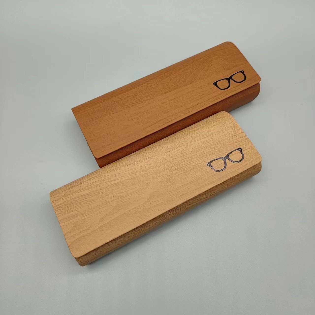 厂家直销福利简约200个木纹皮革便携抗压手工眼镜盒眼镜清洗液