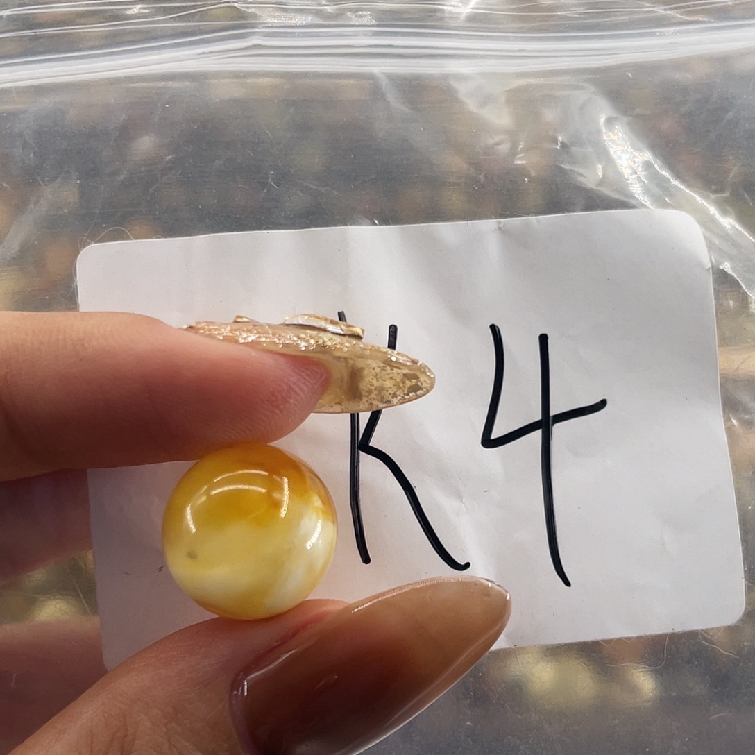 琥珀未镶嵌裸石14.4福利