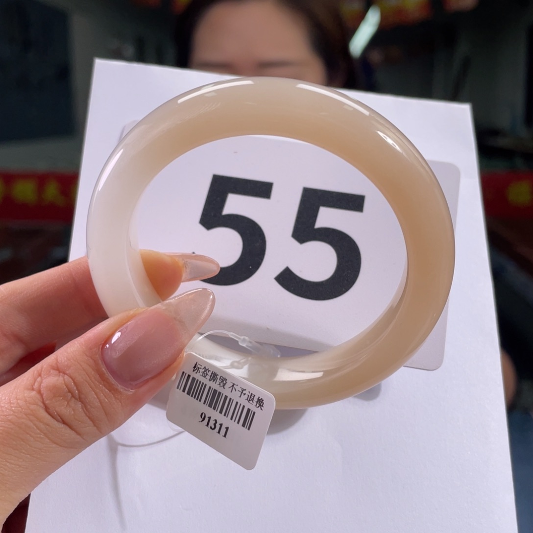 和田玉手镯未镶嵌微棉