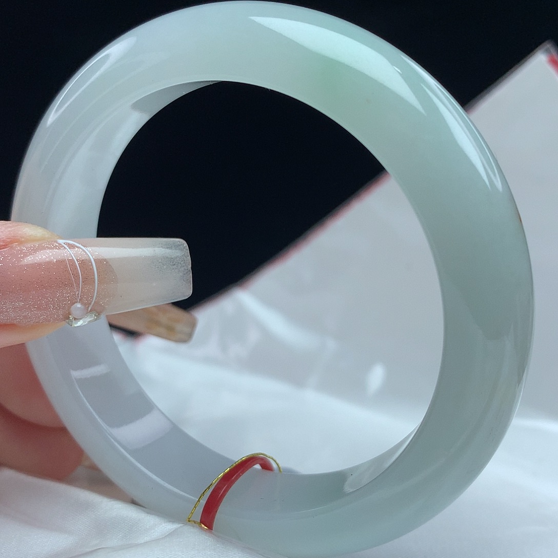 翡翠手镯未镶嵌54圈3824