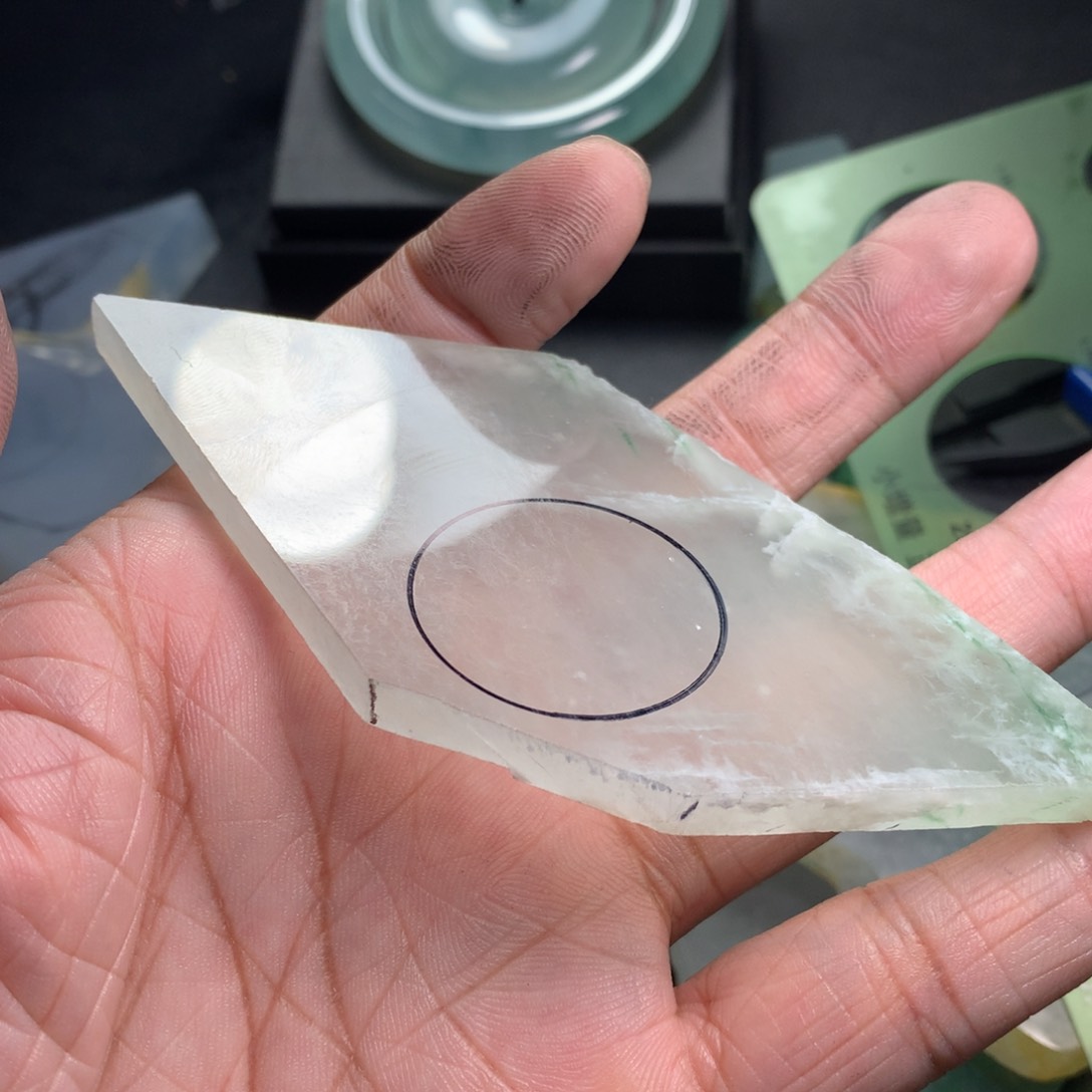 未镶嵌定制翡翠特*比