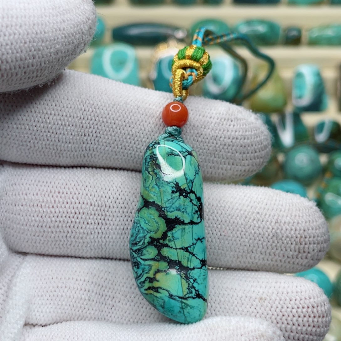 未镶嵌绿松石珠宝奇石