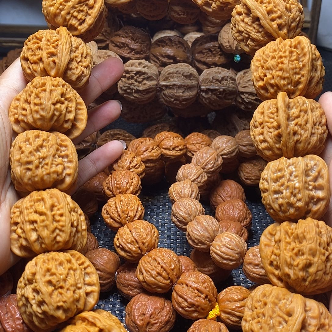 戈****手串文玩核桃白狮子手持