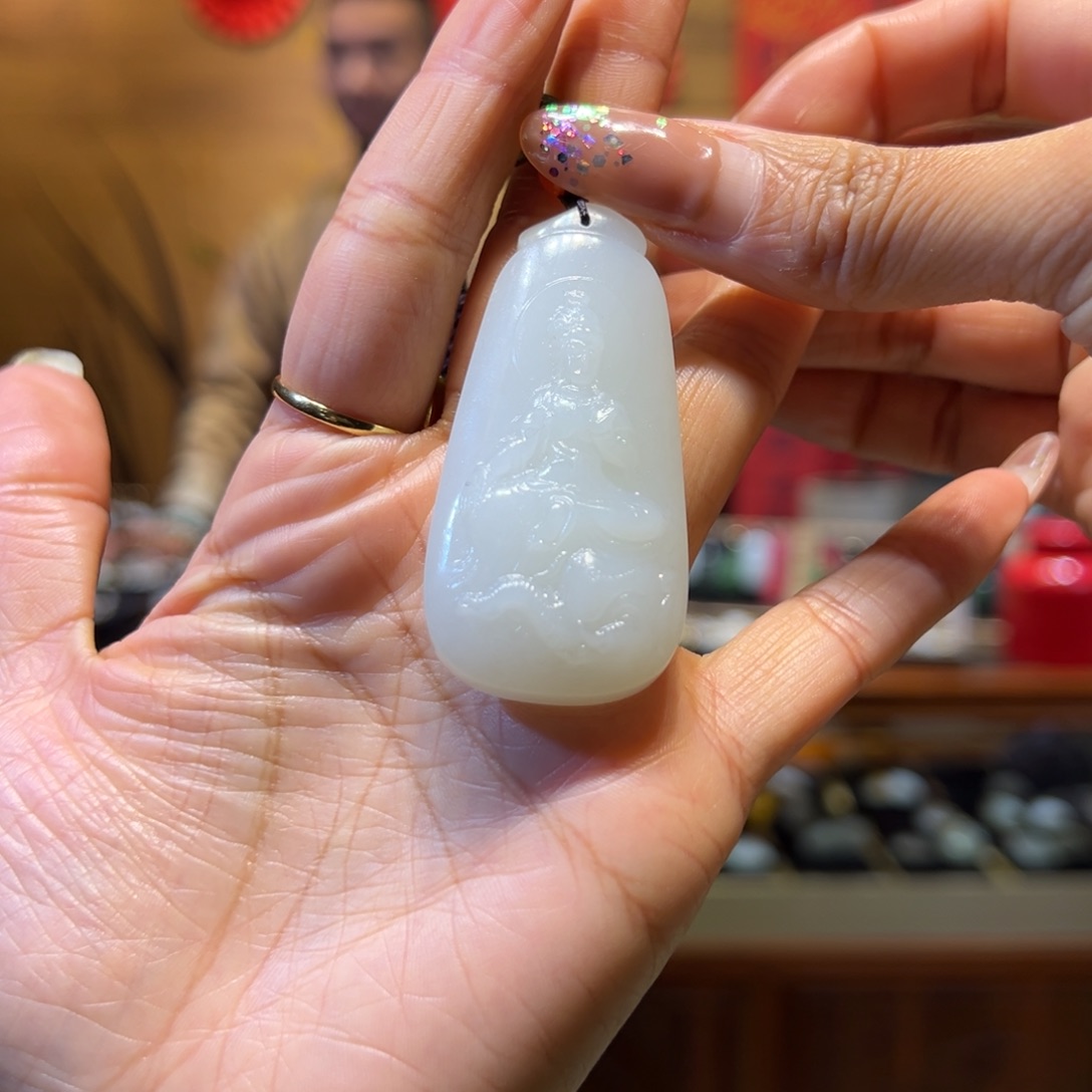 和田玉颈饰未镶嵌