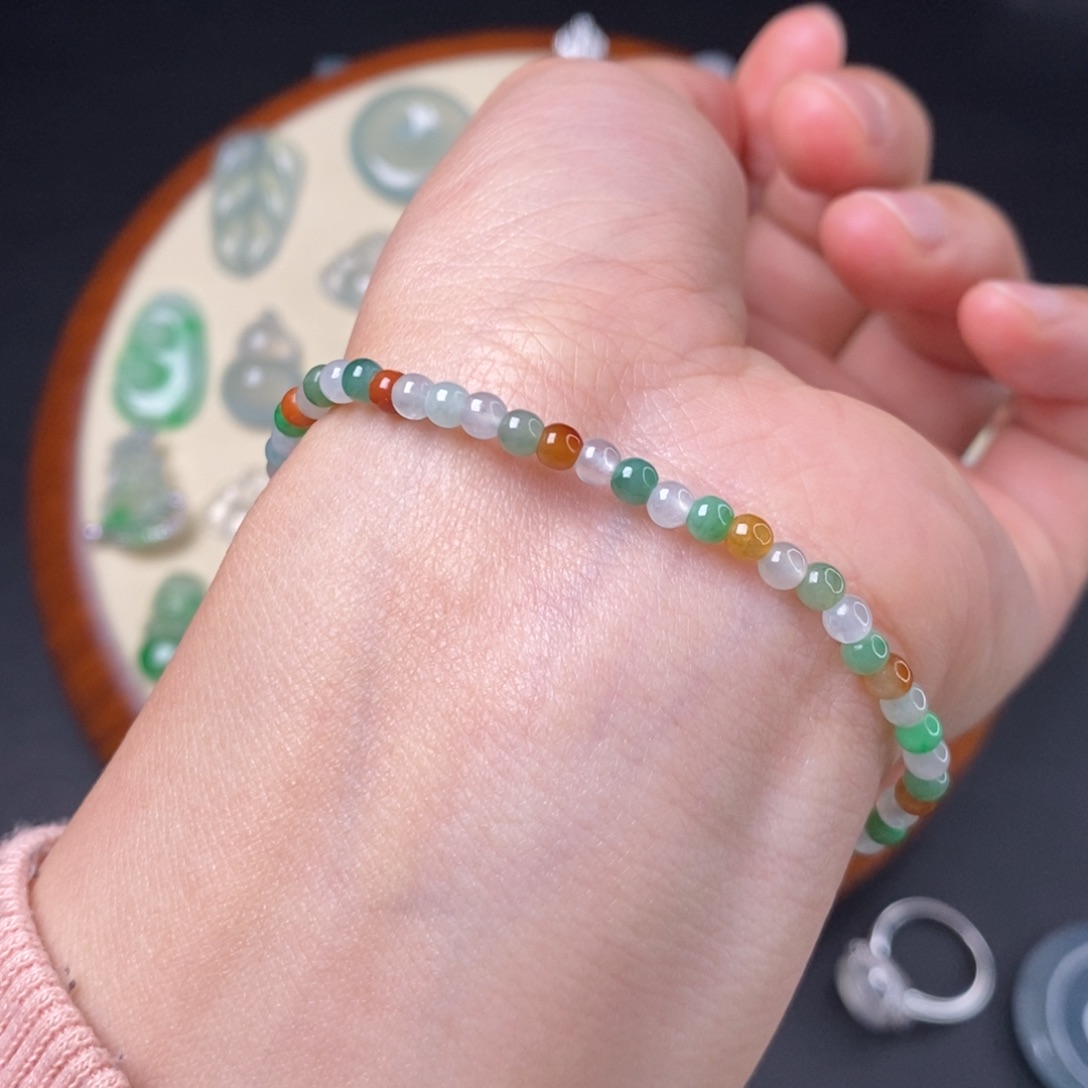 定制翡翠未镶嵌手串