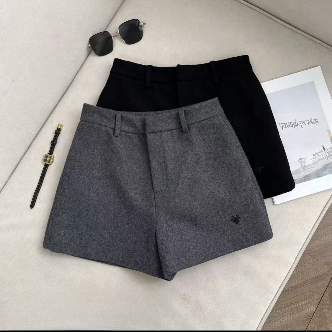 【SAN囍儿】时尚经典小蜜蜂刺绣短裤高腰显瘦设计感A字裤裙802