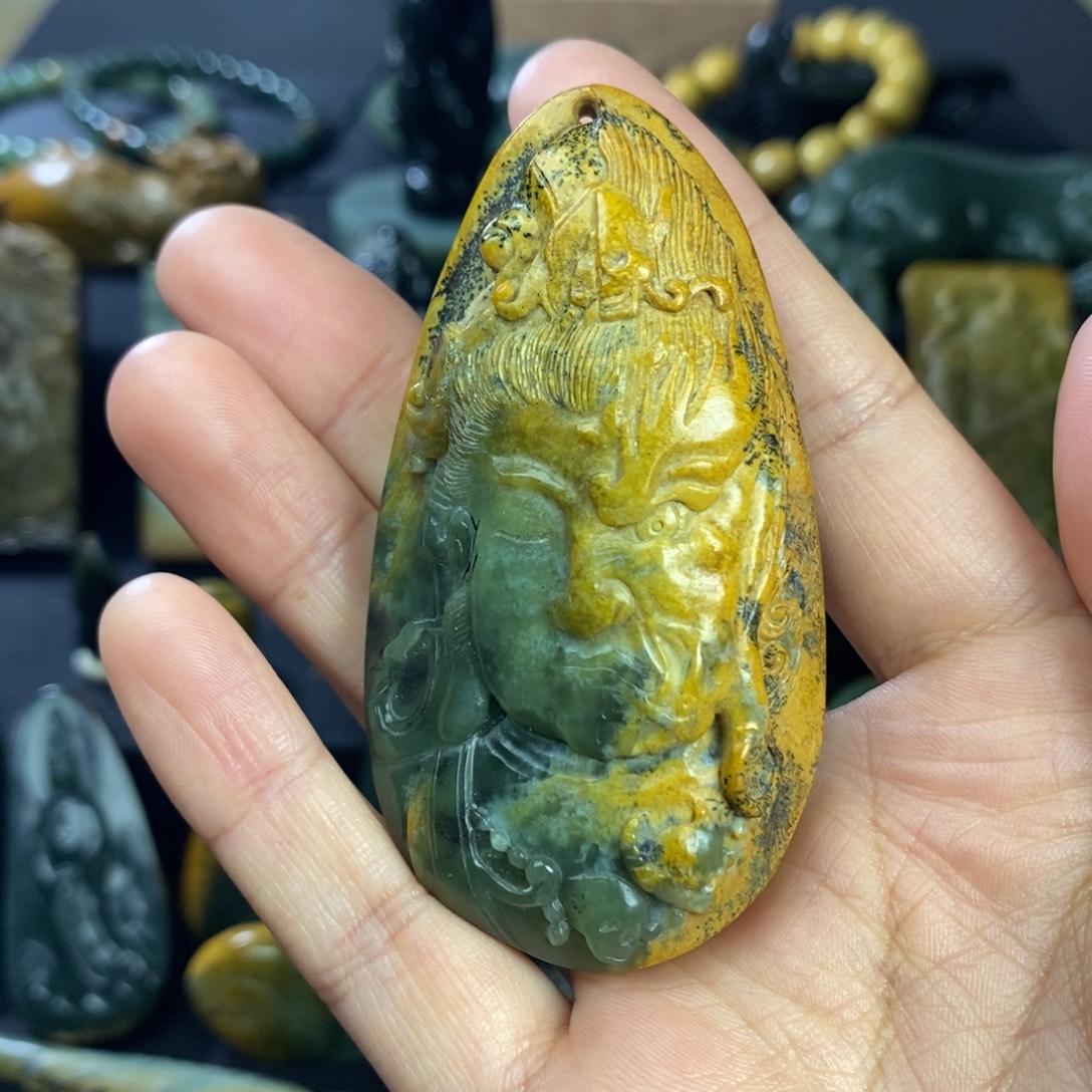 努***哈岫岩河磨玉（透闪石质玉）未镶嵌挂件