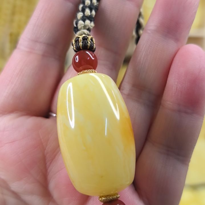 蜜蜡颈饰未镶嵌桶珠