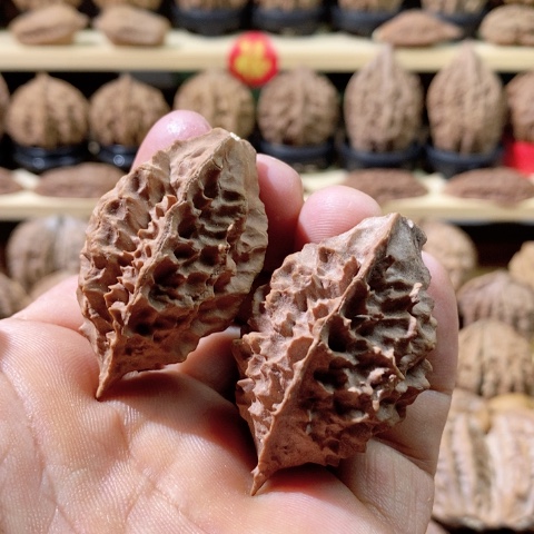 文玩核桃把件梅花刺