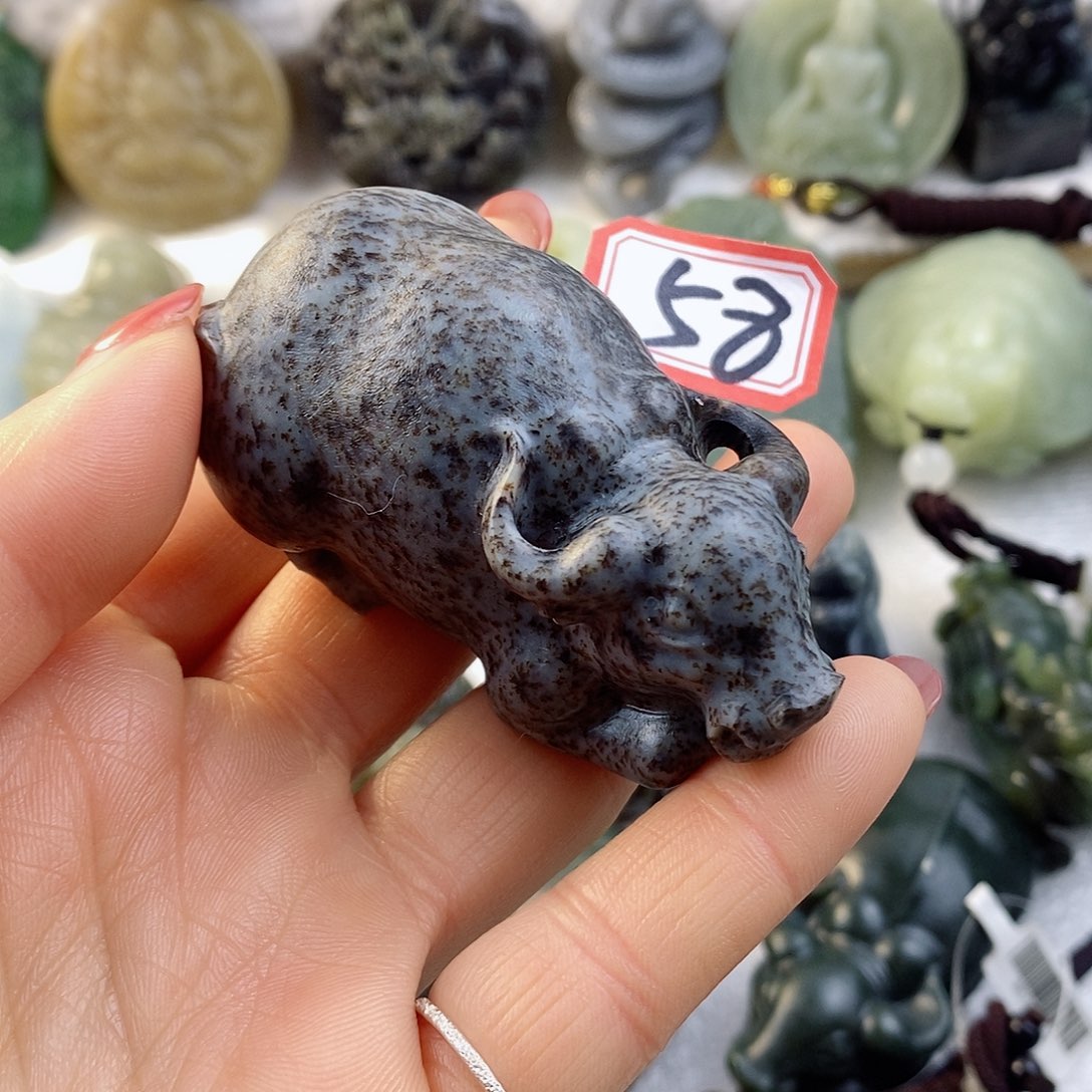 和田玉（糖玉）颈饰未镶嵌