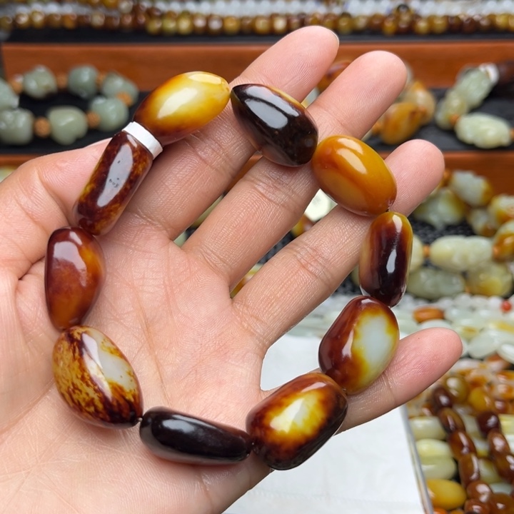 和田玉颈饰未镶嵌用****2