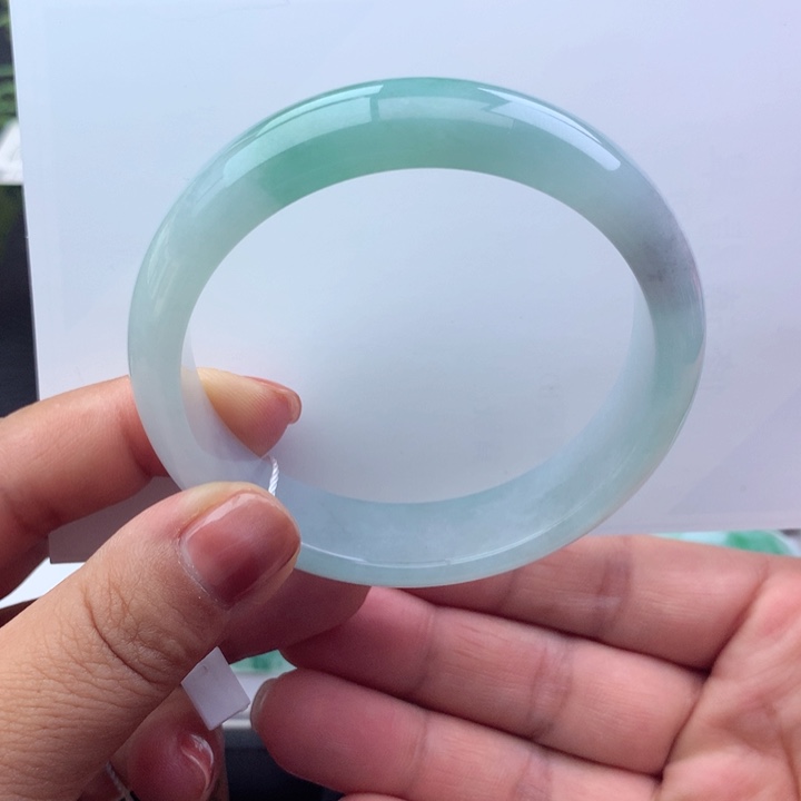 未镶嵌手镯翡翠天然翡翠手镯