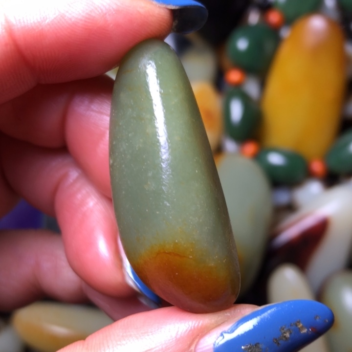 和田玉未镶嵌珠宝奇石