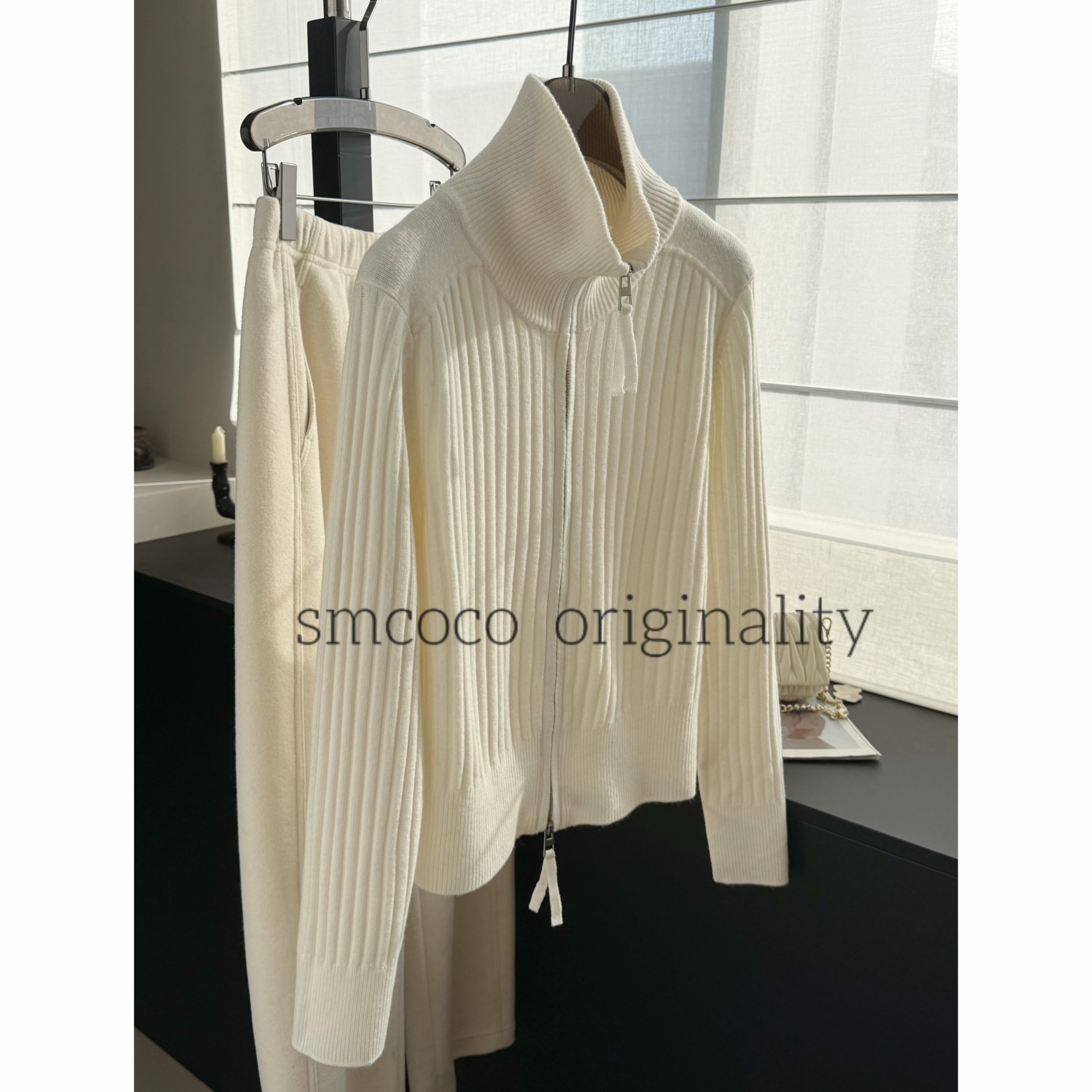 【秋冬新款】双拉链竖坑条减龄休闲时尚简约气质百搭羊毛衫2592