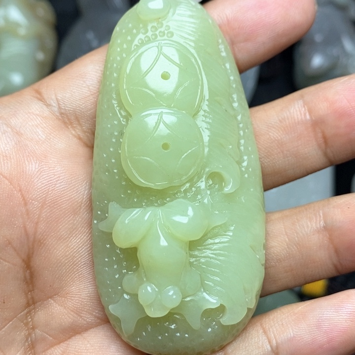 颈饰未镶嵌和田玉