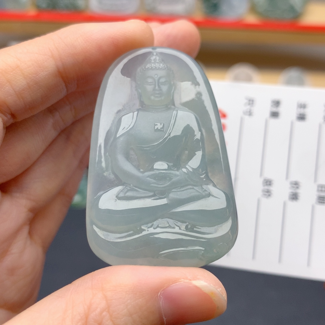 翡翠未镶嵌颈饰大日