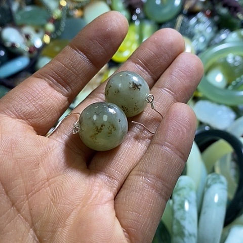 岫玉耳环未镶嵌一对