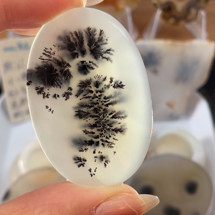 玛瑙/玉髓未镶嵌牌子