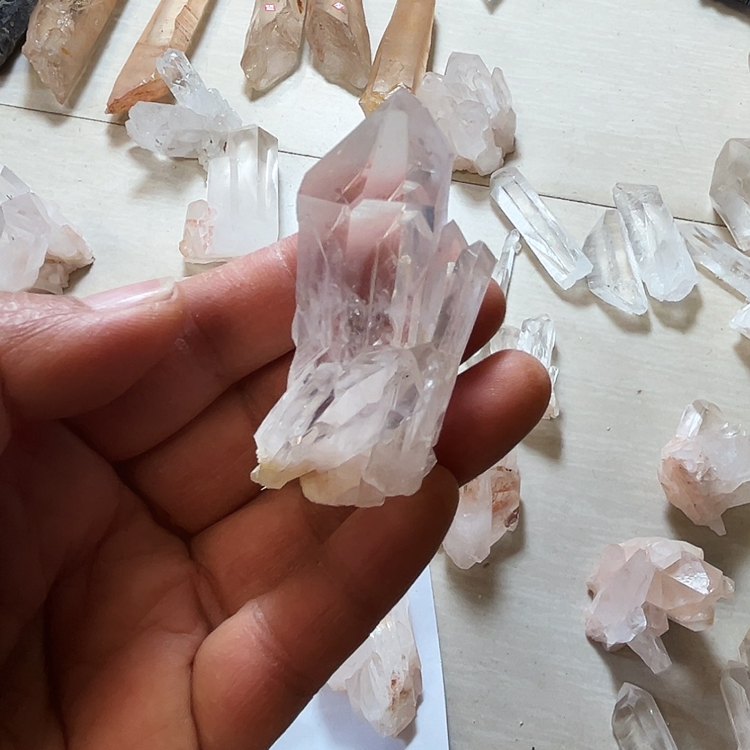 L***x未镶嵌水晶珠宝半成品