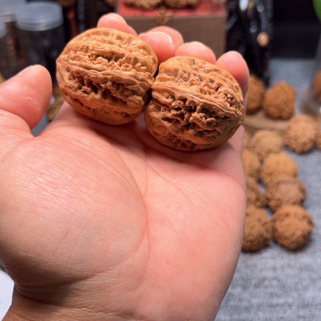 文玩核桃把件大粗筋